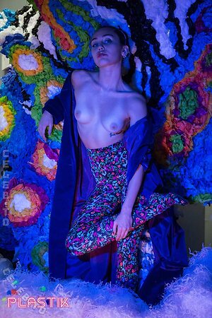 Miley Cyrus Nude Leaked Photo #353