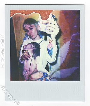 Miley Cyrus Nude Leaked Photo #380