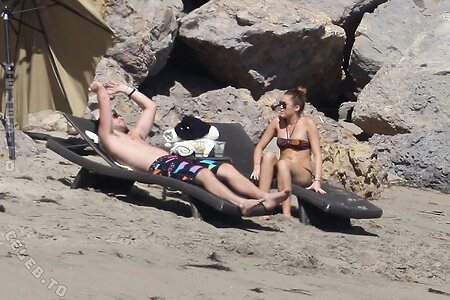 Miley Cyrus Nude Leaked Photo #408