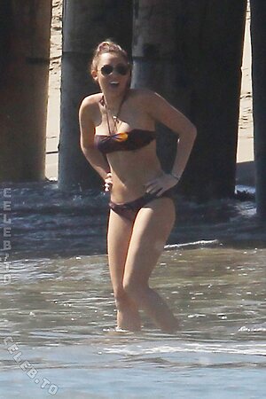Miley Cyrus Nude Leaked Photo #418