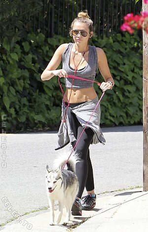 Miley Cyrus Nude Leaked Photo #455