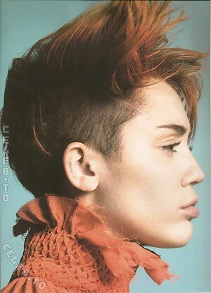 Miley Cyrus photo
