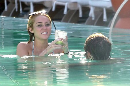 Miley Cyrus photo