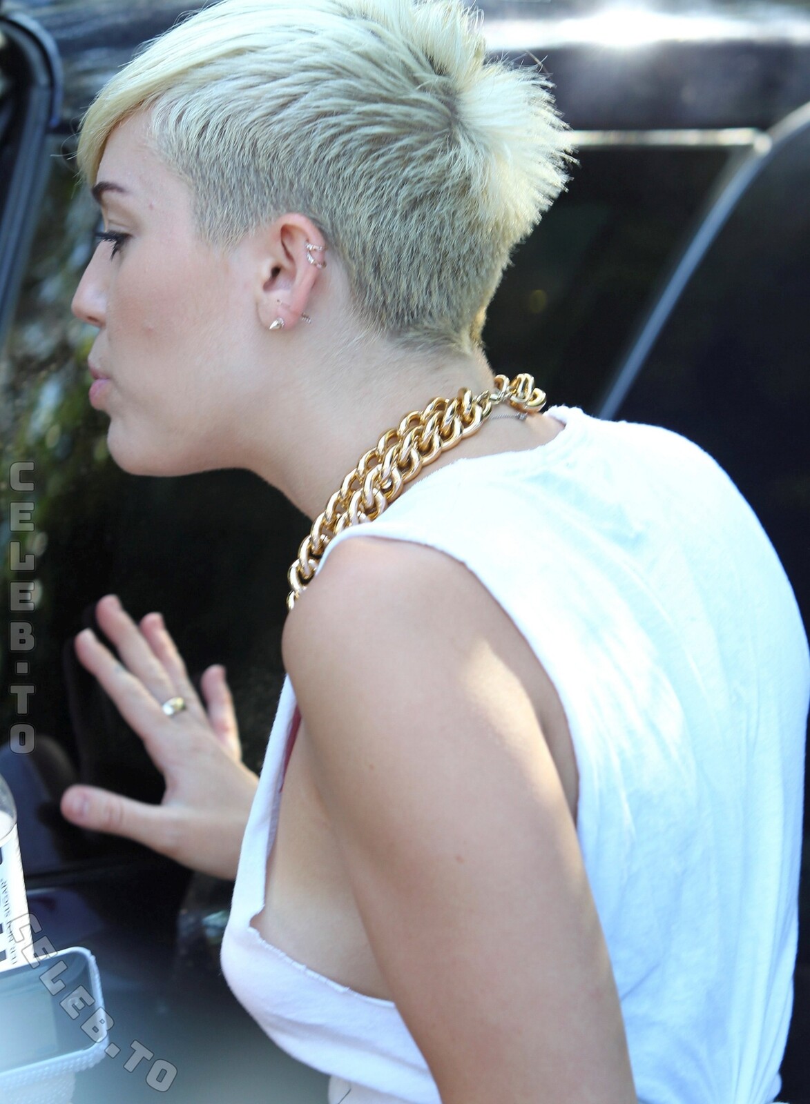 Miley Cyrus photo
