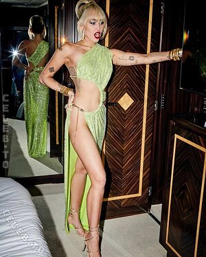 Miley Cyrus photo