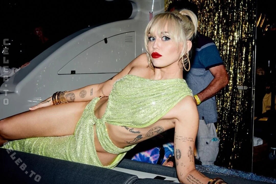 Miley Cyrus photo