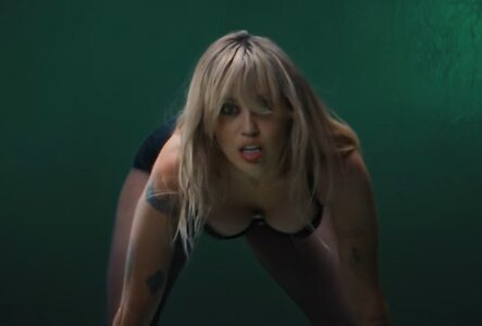 Miley Cyrus leaked photo #812