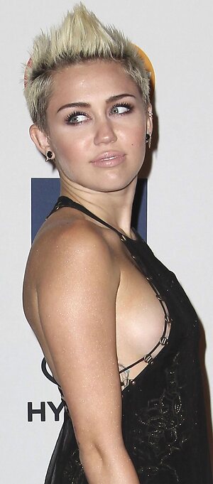 Miley Cyrus leaked photo #1015