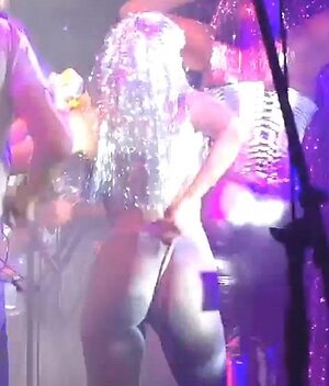 Miley Cyrus leaked photo #1027