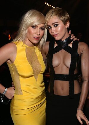 Miley Cyrus leaked photo #1066