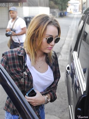 Miley Cyrus leaked photo #1110