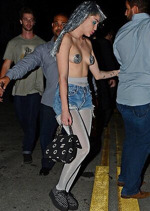 Miley Cyrus leaked photo #1116