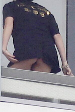 Miley Cyrus leaked photo #1186