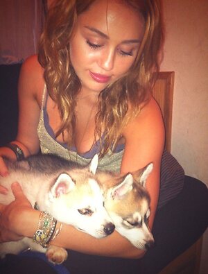 Miley Cyrus leaked photo #1220