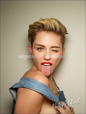 Miley Cyrus leaked photo #1247