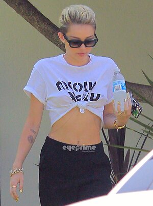 Miley Cyrus leaked photo #1260