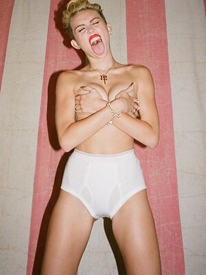 Miley Cyrus leaked photo #1315
