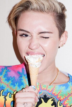 Miley Cyrus leaked photo #1343