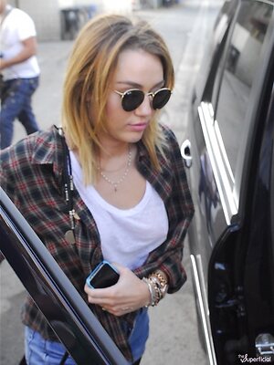 Miley Cyrus leaked photo #1404