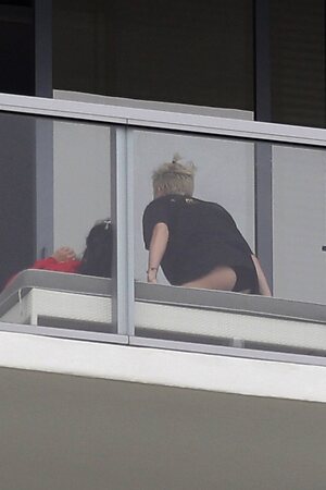 Miley Cyrus leaked photo #1444