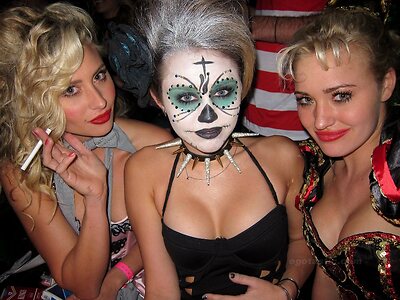Miley Cyrus leaked photo #1487