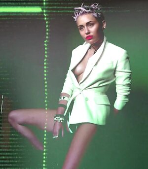 Miley Cyrus leaked photo #1553