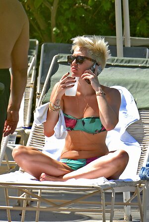 Miley Cyrus leaked photo #1589