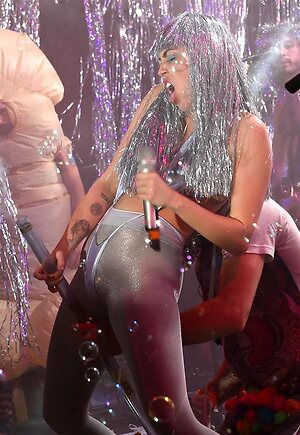 Miley Cyrus leaked photo #1727
