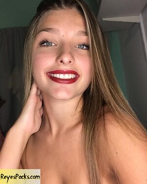 Mili cisneros leaked photo #6