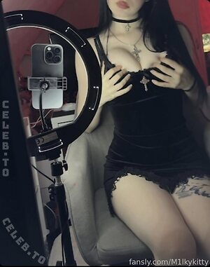 Milky Kitty Nude Leaked Photo #52