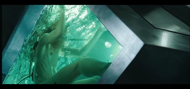 Milla Jovovich leaked photo #57