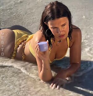 Millie Bobby Brown photo