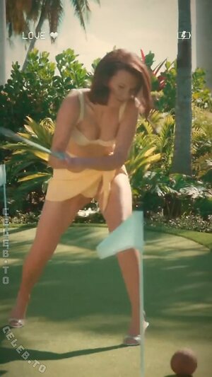 Millie Bobby Brown photo