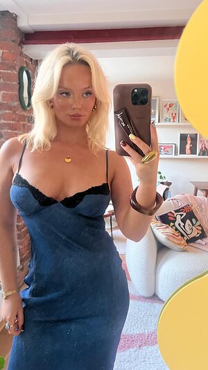 Millie Gibson leaked photo #54