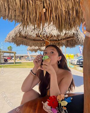 Millie Howell Nude Leaked Photo #26