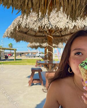 Millie Howell Nude Leaked Photo #28