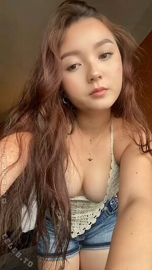 Millie Howell Nude Leaked Photo #31