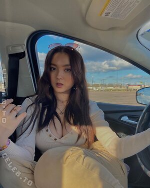 Millie Howell Nude Leaked Photo #37