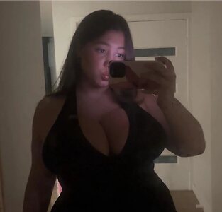 Millie L leaked photo #20