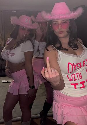 Millie T leaked photo #7