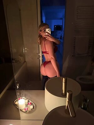MillieHartwell leaked photo #29