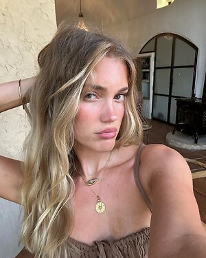 Mimi Slinger Nude Leaked Photo #8