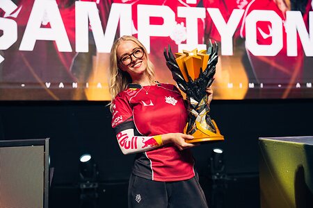 mimichaela lintrup leaked photo #25