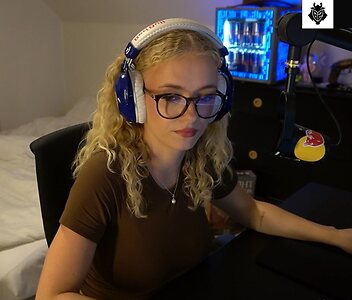 mimichaela lintrup leaked photo #39