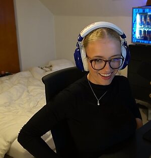 mimichaela lintrup leaked photos