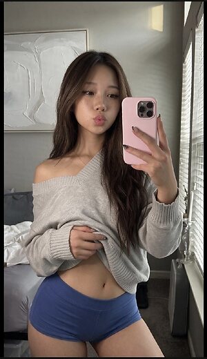 Mina leaked photo #3