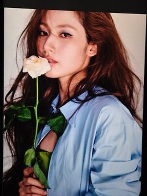 Minatozaki Sana leaked photo #69