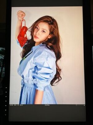 Minatozaki Sana leaked photo #77