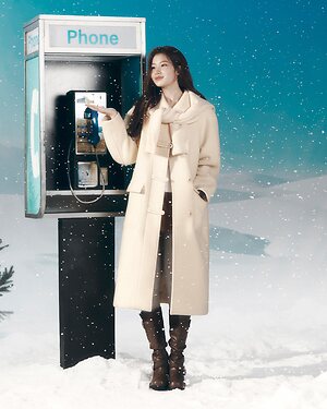 Minatozaki Sana leaked photos
