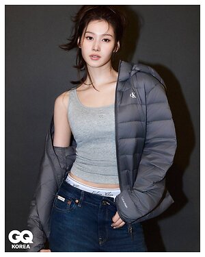 Minatozaki Sana leaked photo #147